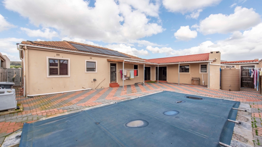 3 Bedroom Property for Sale in Rustdal Western Cape